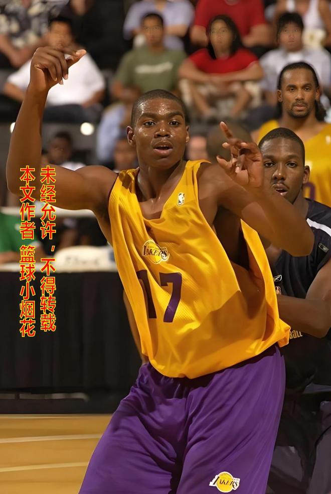 2006年科比湖人身边的最弱队友群究竟意味着怎样