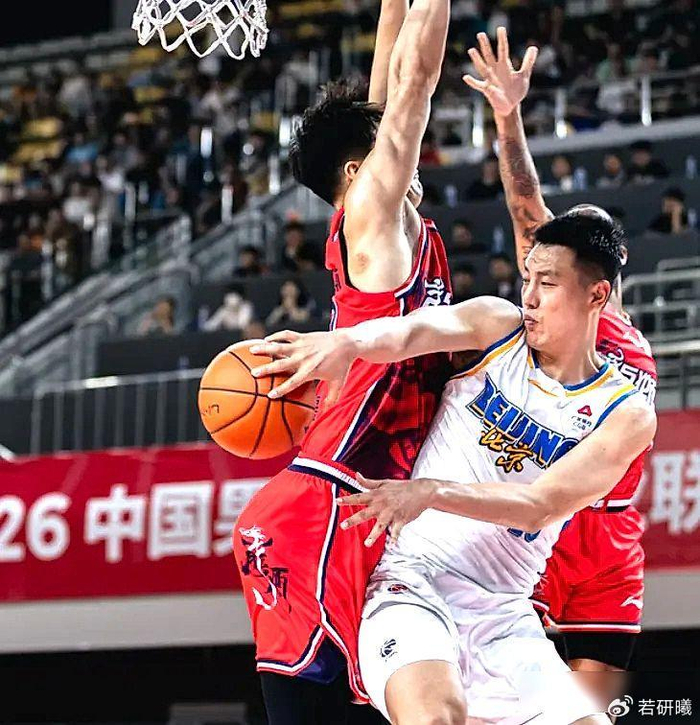 33岁老将翟晓川孤注一掷撑